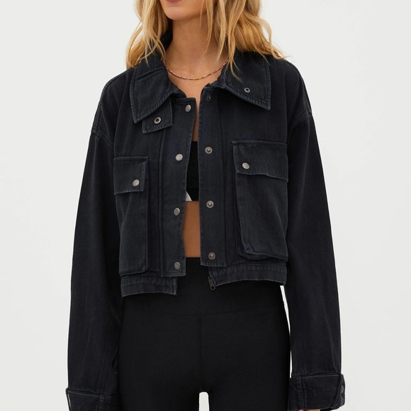 Beach Riot Black Utility Cropped Jacket - Picture 4 of 6